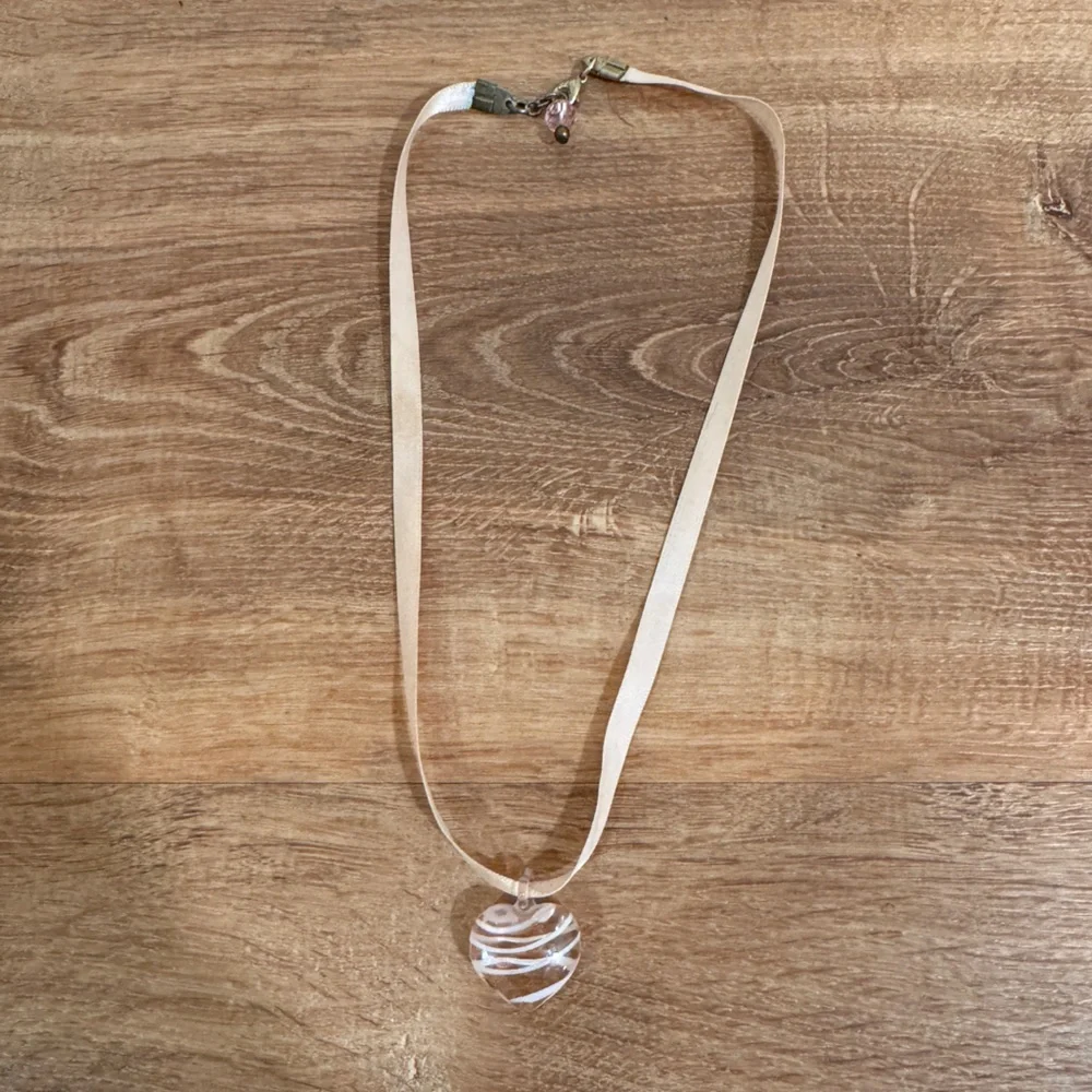 Light pink Y2K inspired heart necklace on cord​​